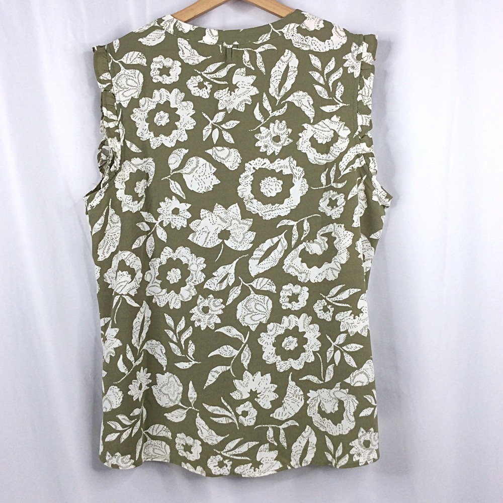 Maurices Floral Tank Top Women's Size XXL Green White Ruffle V-Neck - Picture 2 of 5